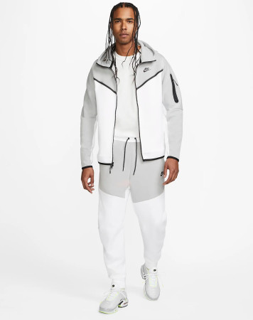 Брюки NIKE Sportswear Tech Fleece DV0538-100 Брюки NIKE Sportswear Tech Fleece DV0538-100